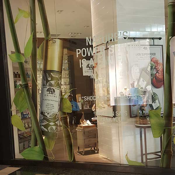 Optically clear window graphics installation
